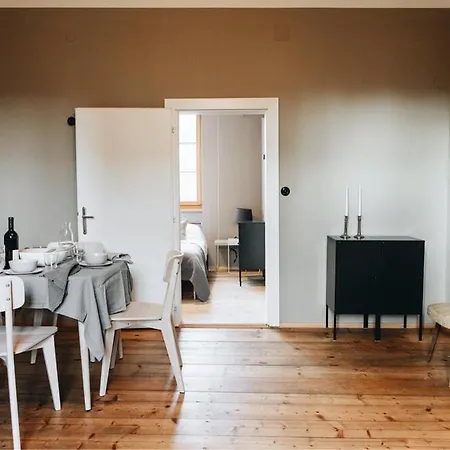 2-zi-wohnung Mit Gartenblick